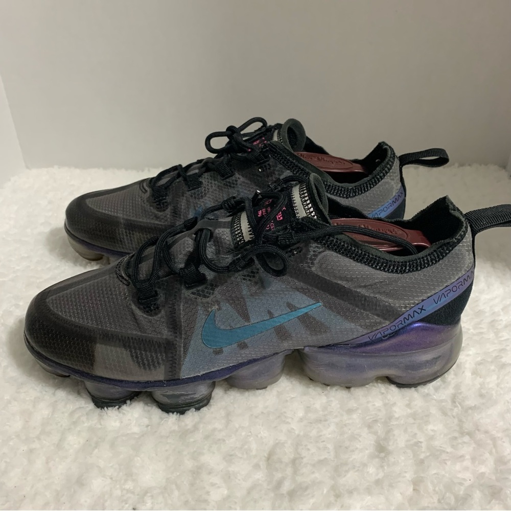 Nike Air VaporMax Running Shoes #AJ2616-003 Gray/Black/Blue/Pink Women’s Sz 6.5Y